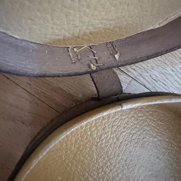 Antique Collar's Box - Picture 11 of 13